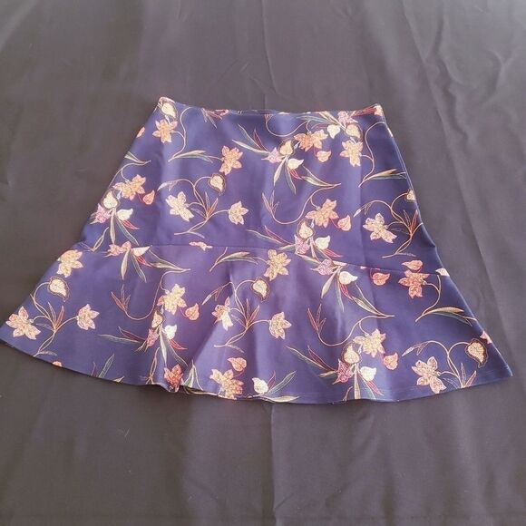 LOFT A-Line Knee Length Mini Skirt - Picture 1 of 9
